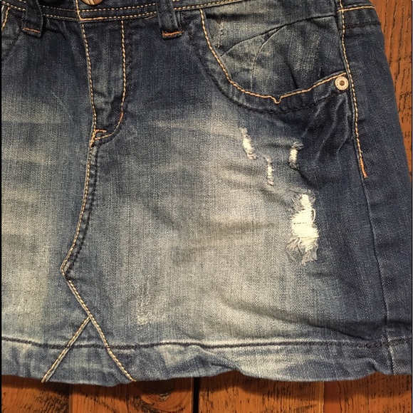Maurice’s Distressed Denim Mini Skirt - Picture 7 of 11